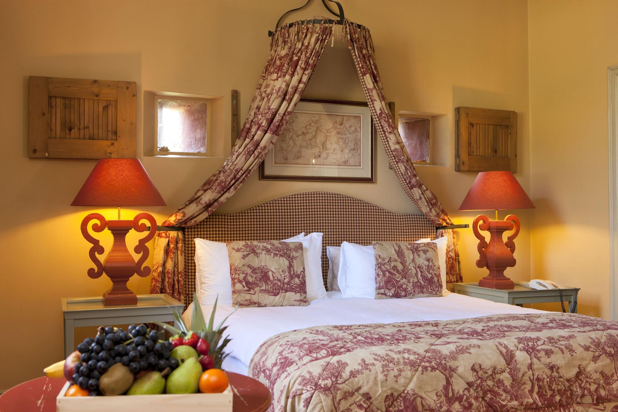 Chateau St Gerlach - Oostwegel Collection, Member Of Relais And Chateaux Valkenburg aan de Geul Exterior photo A bedroom at the hotel